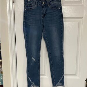 Judy Blue Ankle Cropped Blue Jeans with Modern Fit